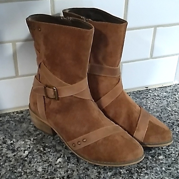 Joyfolie Winona Leather Suede Buckle Strappy Ankle Boots. Size 7 - Picture 2 of 16